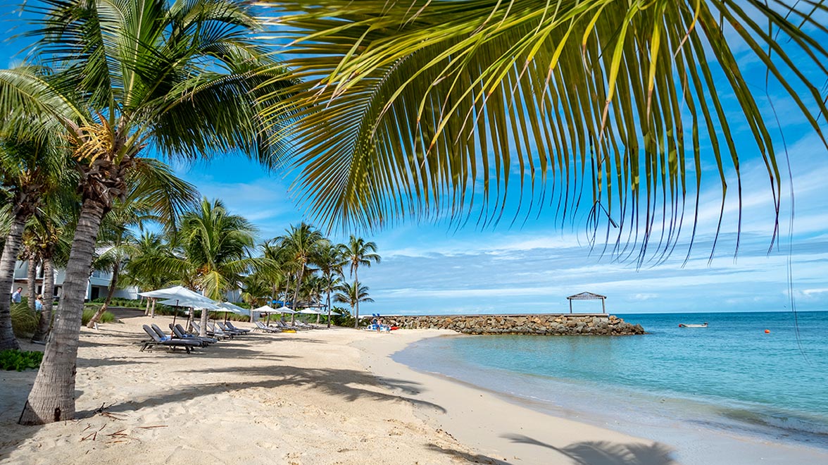 Hodges Bay Resort & Spa